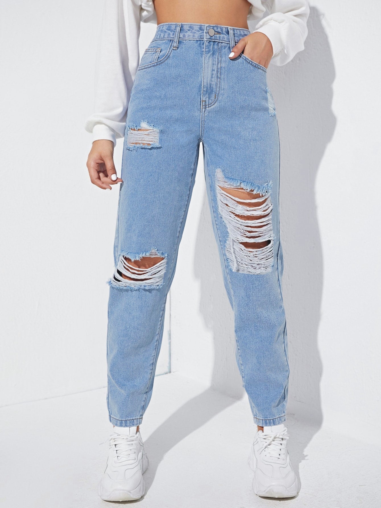 VILEN HIGH WAIST RIPPED DISTRESSED MOM FIT DENIM JEANS