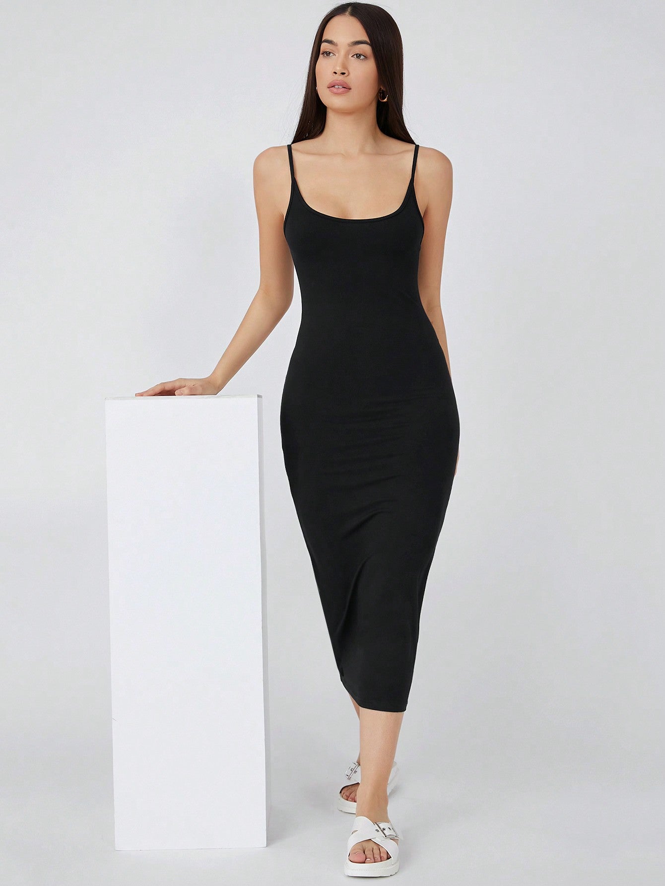 CILLIAN SOLID CAMI BODYCON CASUAL DRESS