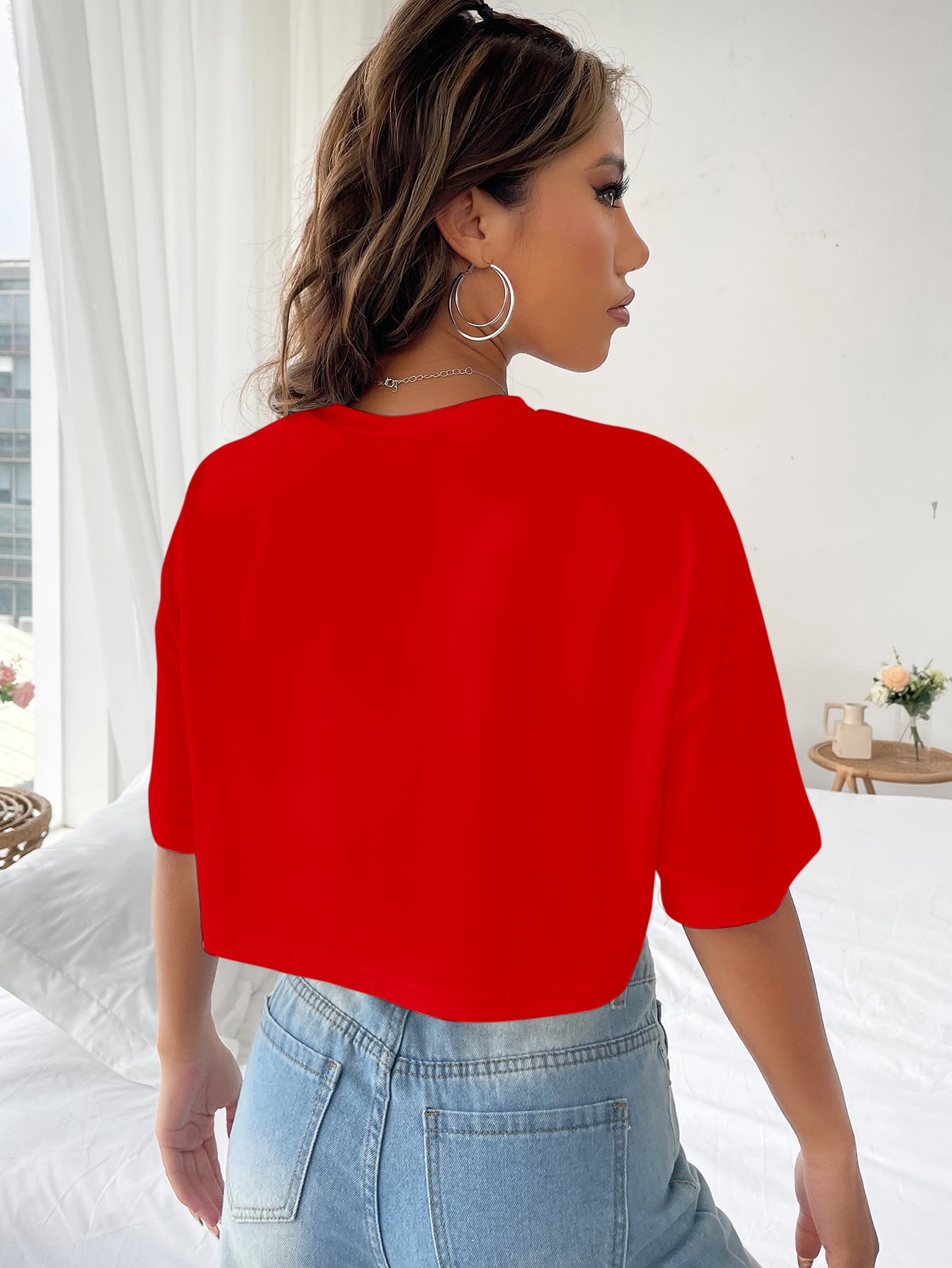 DMITRI SOLID CAR & LETTER GRAPHIC DROP SHOULDER RELAXED FIT CROP TEE TOP