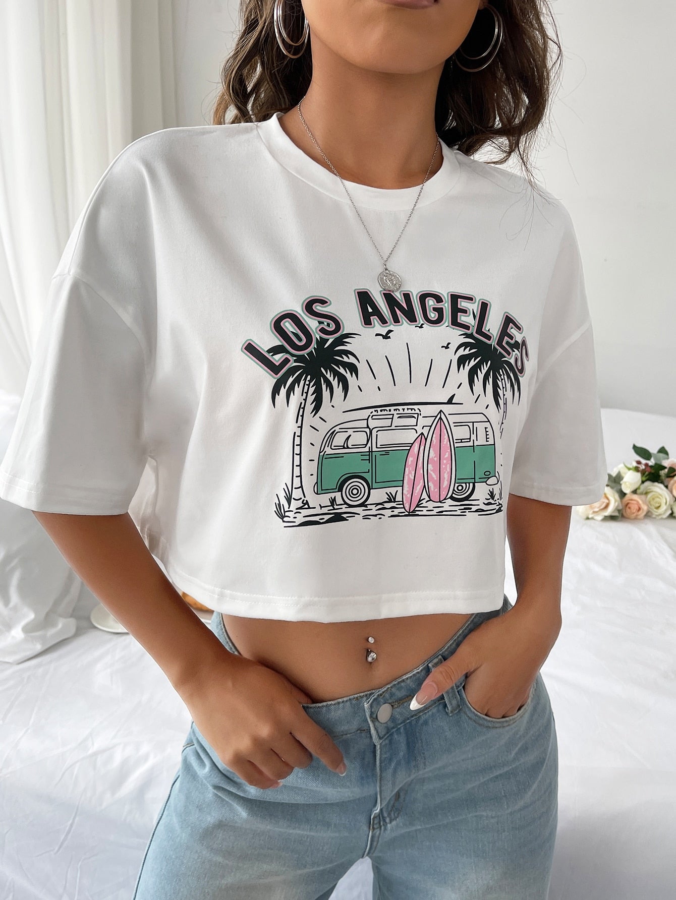 DMITRI SOLID CAR & LETTER GRAPHIC DROP SHOULDER RELAXED FIT CROP TEE TOP