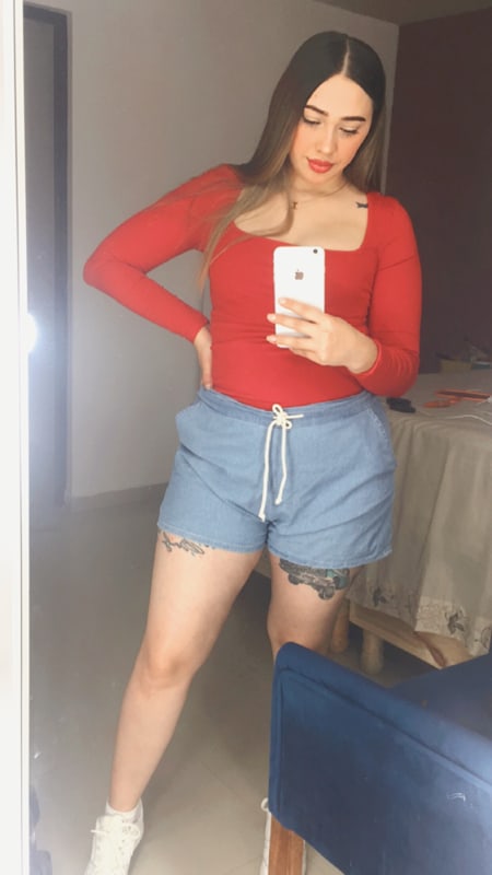 LUNA SQUARE NECK FULL SLEEVE TOP