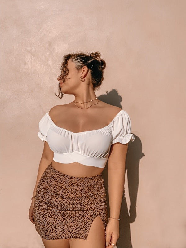 AVIV TIED HEM PUFF SLEEVE CROP TOP